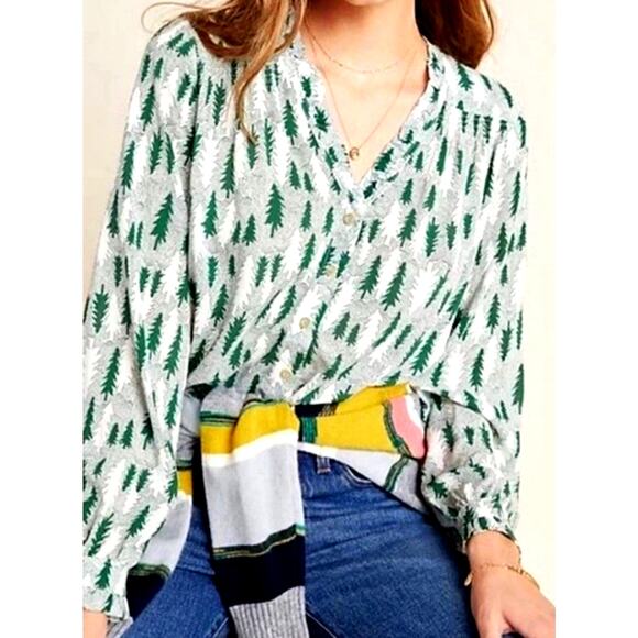 ANTHROPOLOGIE Maeve Pine Tree Blouse Boho Ruffles Xmas Graphic Preppy Fairy 4 S - Picture 1 of 8